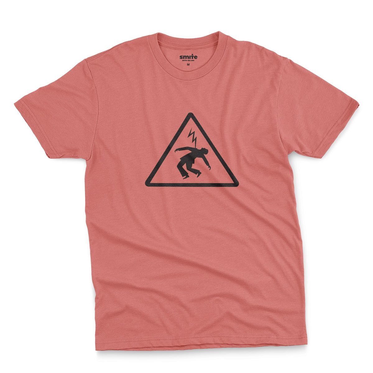 A pink t-shirt with an old Spanish sign on it, warning of the danger of electrocution.